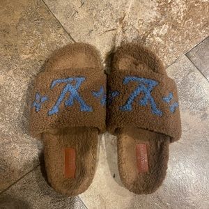 Louis Vuitton slides